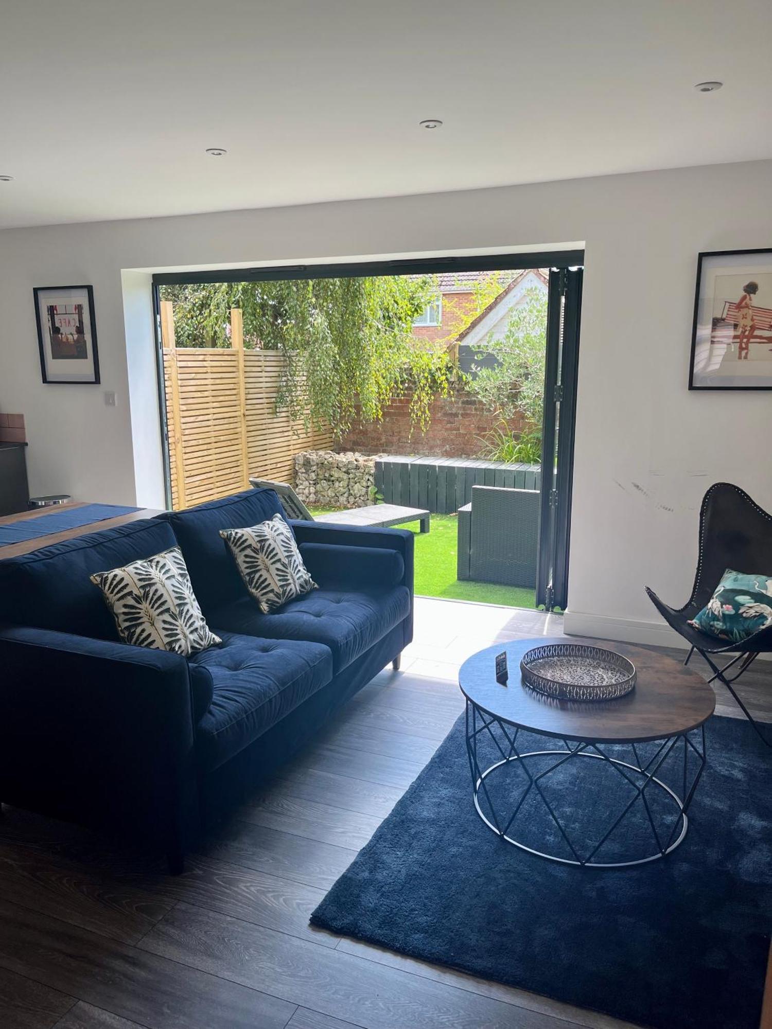 The Hideaway With Own Private Sunny Garden Apartment Bournemouth Exterior photo